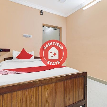 Oyo 81409 Hotel Sivajothi 杜蒂戈林 外观 照片