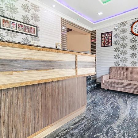 Oyo 81409 Hotel Sivajothi 杜蒂戈林 外观 照片