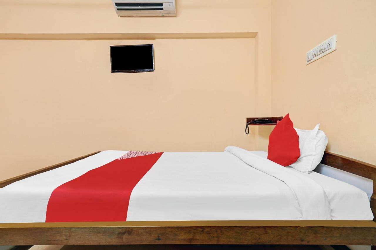 Oyo 81409 Hotel Sivajothi 杜蒂戈林 外观 照片