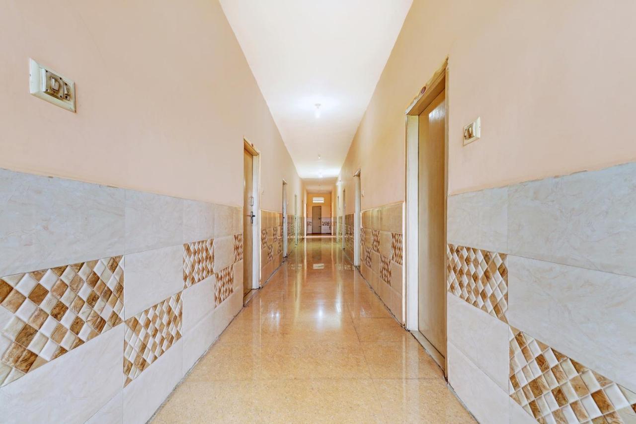 Oyo 81409 Hotel Sivajothi 杜蒂戈林 外观 照片