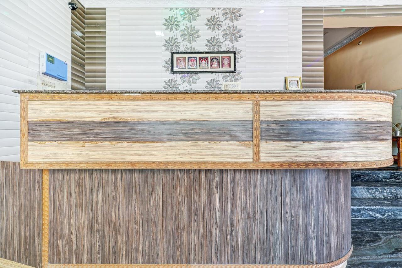 Oyo 81409 Hotel Sivajothi 杜蒂戈林 外观 照片