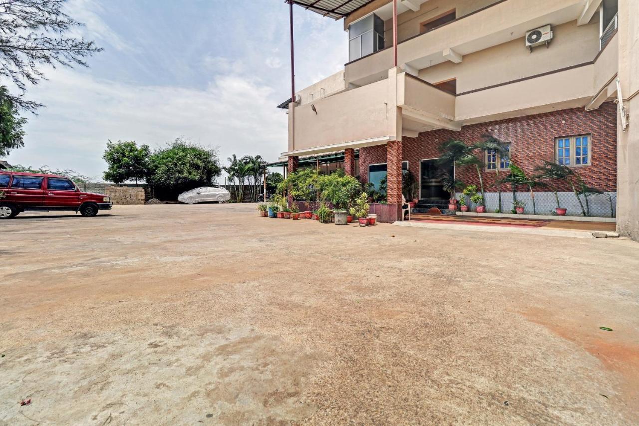 Oyo 81409 Hotel Sivajothi 杜蒂戈林 外观 照片